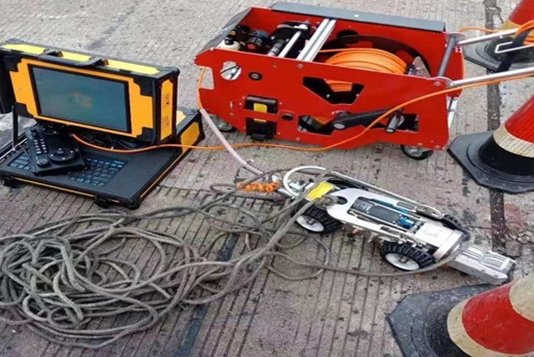 达拉特CCTV管道检测机器人